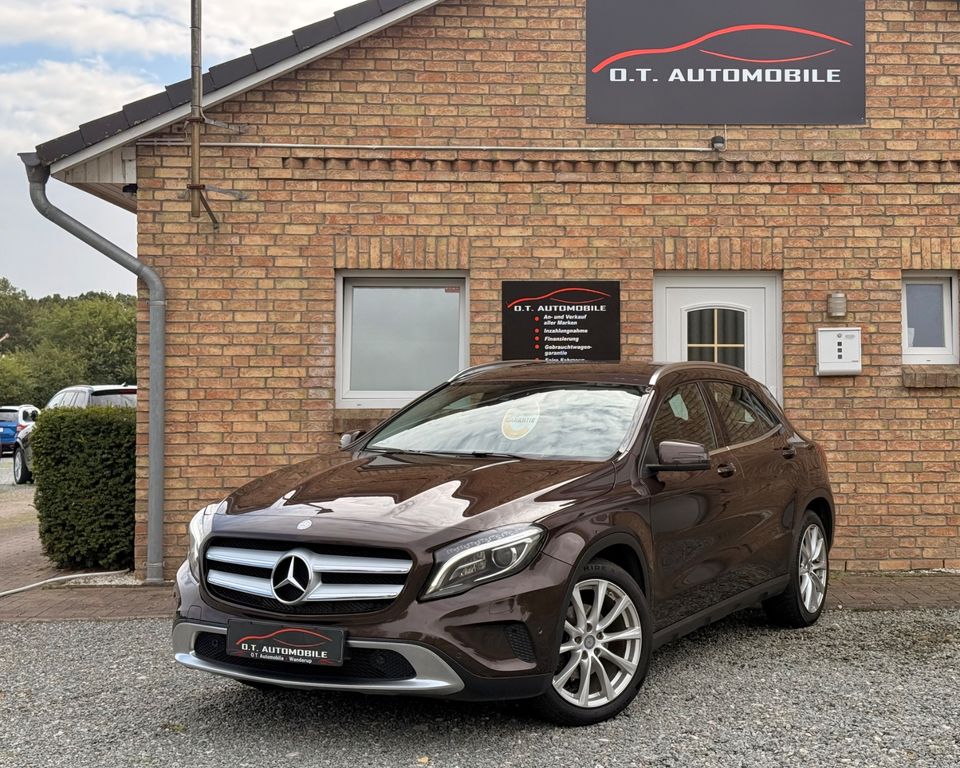 MERCEDES-BENZ GLA 200 7G-DCT Sport |Xenon|Kamera|Leder|Memory